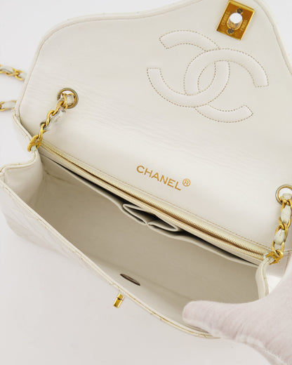 Chanel Vintage White Quilted Lambskin Single Flap Bag with 24k Gold Hardware