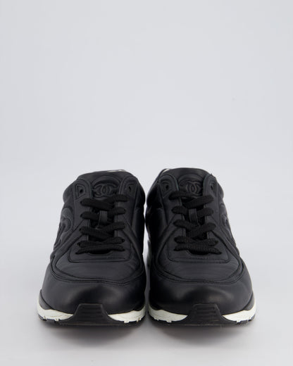 Chanel Black & White Leather Sneakers With CC Logo Detail Size EU 42