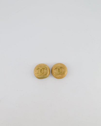 Chanel 94P Vintage Gold Textured Round Clip-On Earrings with Gold CC Logo