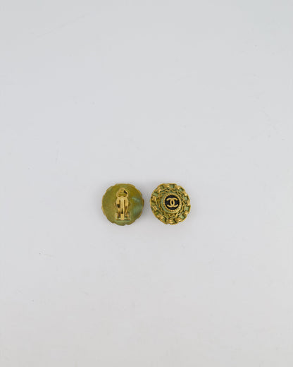 Chanel 94A Vintage CC Brushed Gold Matelasse Round Small Clip-On Earrings with Black Detailing