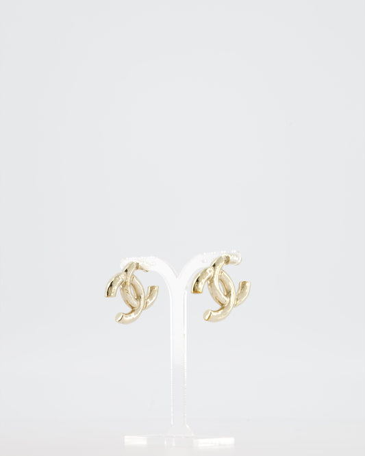 Chanel CC Logo Stud Earrings in Gold