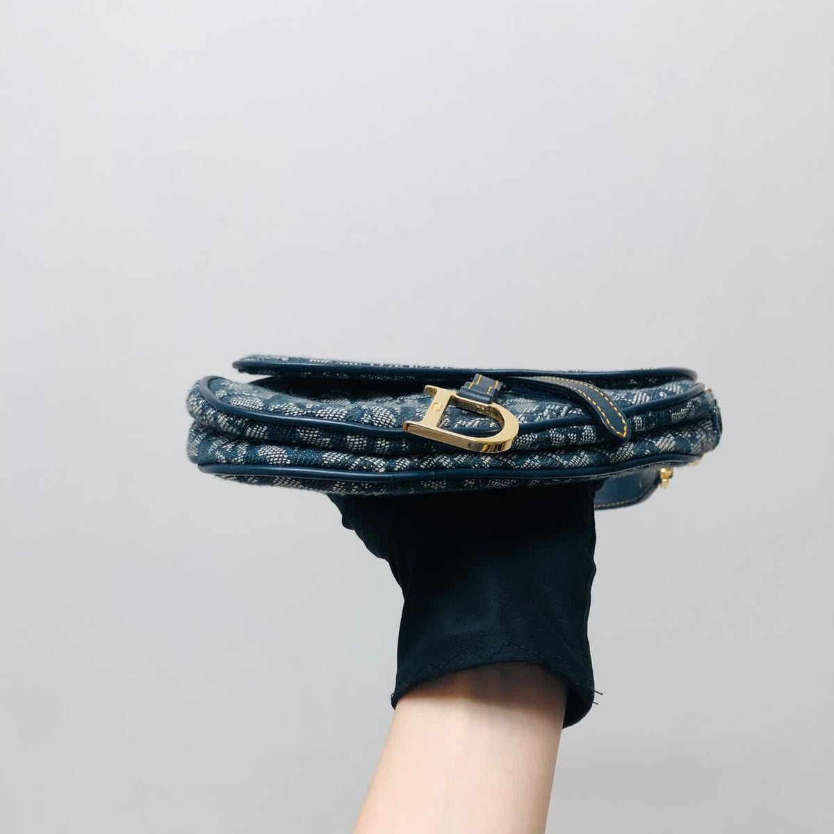 Small Oblique Saddle Bag Blue
