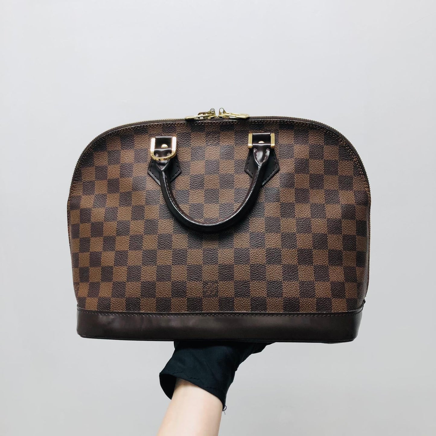 Louis-Vuitton Alma Damier Ebene PM