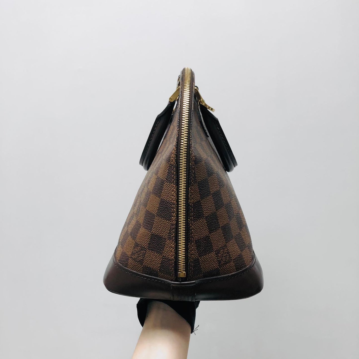 Louis-Vuitton Alma Damier Ebene PM
