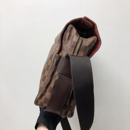 Louis-Vuitton Damier Ebene Daniel GM Messenger Bag