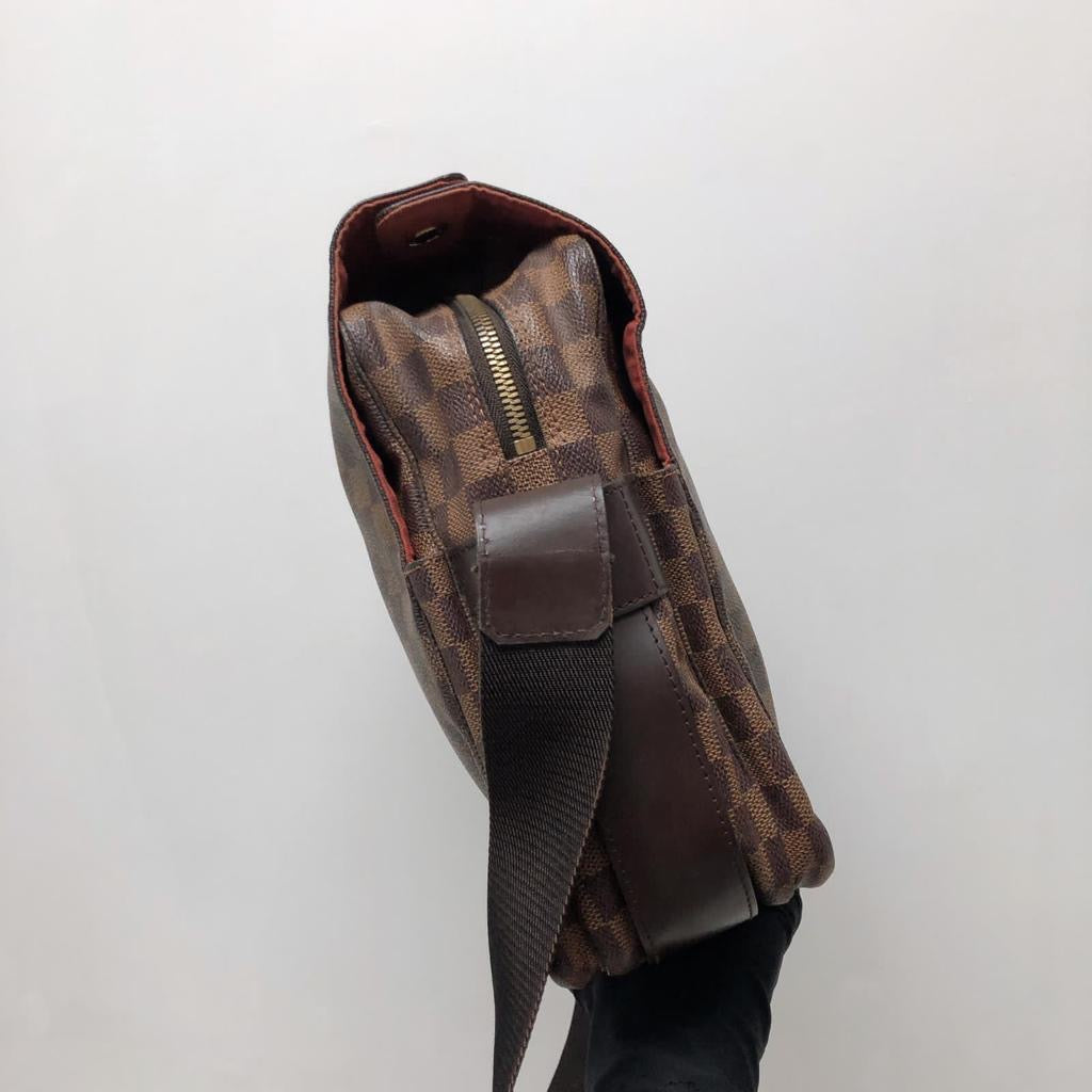 Louis-Vuitton Damier Ebene Daniel GM Messenger Bag