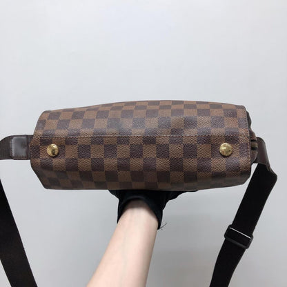 Louis-Vuitton Damier Ebene Daniel GM Messenger Bag