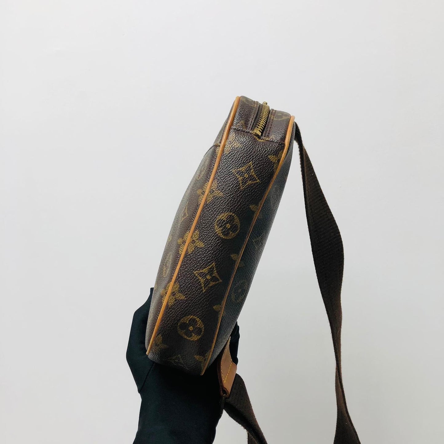 Louis-Vuitton Monogram Pochette Gange Crossbody Fanny Waist Belt Bag