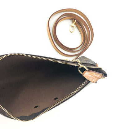 Louis-Vuitton Eva Monogram Clutch