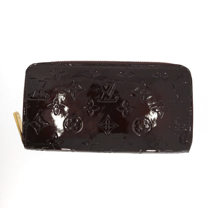 LOUIS VUITTON Wallet in Purple Patent