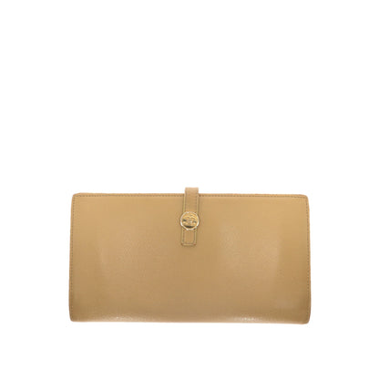 CHANEL Wallet in Beige Leather
