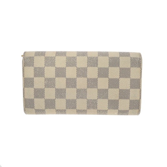 LOUIS VUITTON Wallet in White Canvas