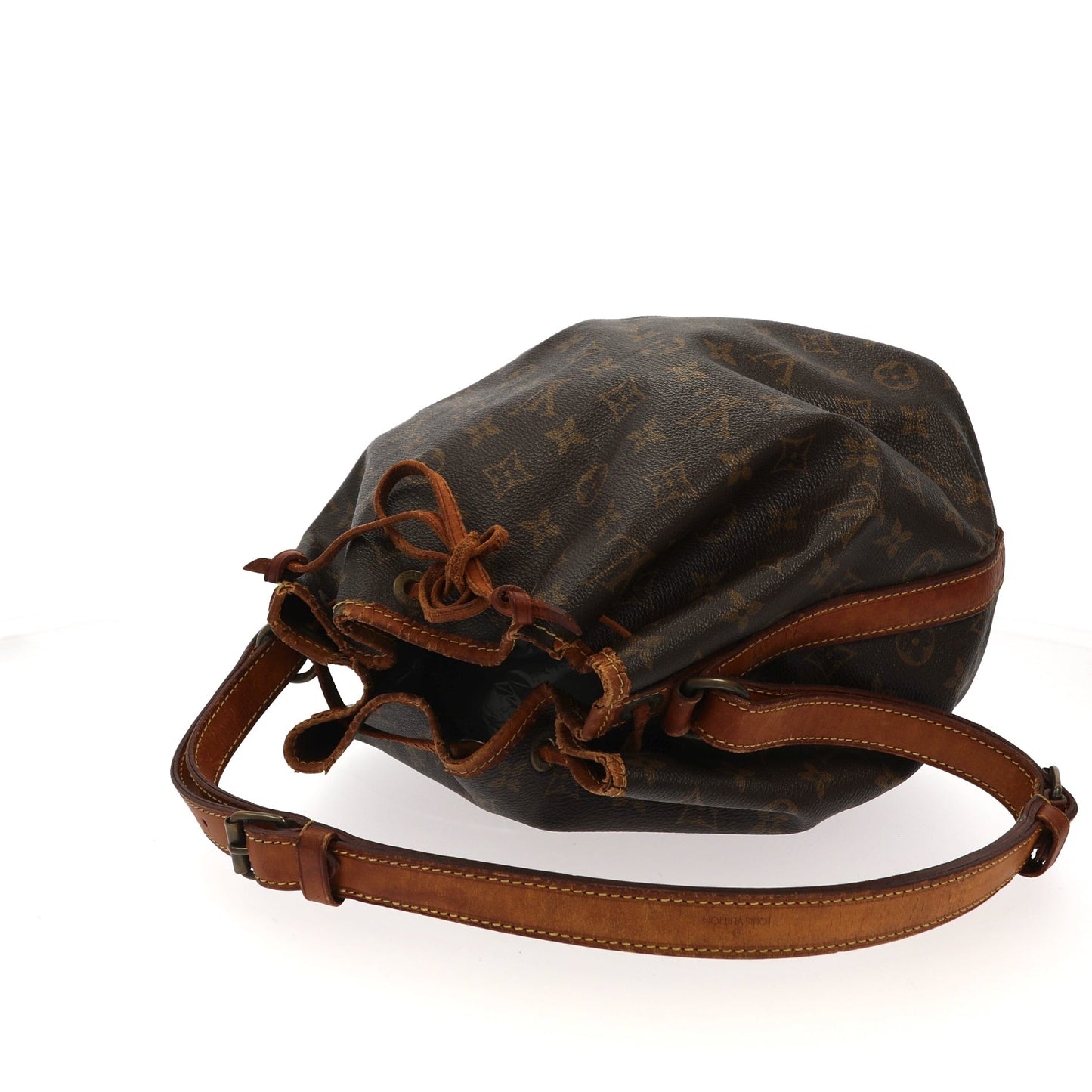 LOUIS VUITTON Noe Shoulder Bag in Brown Canvas