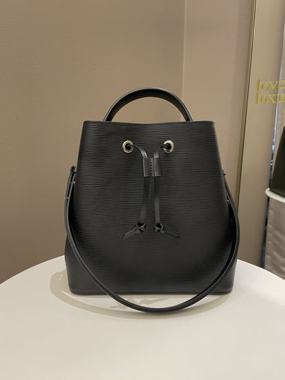 Louis Vuitton Neonoe MM Black Epi