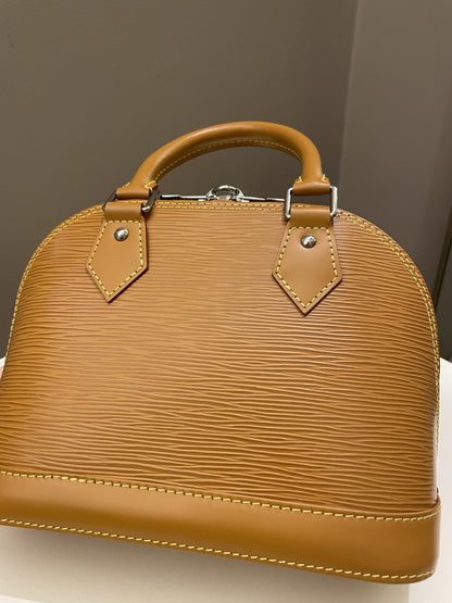 Louis Vuitton Alma BB Gold Miel Epi