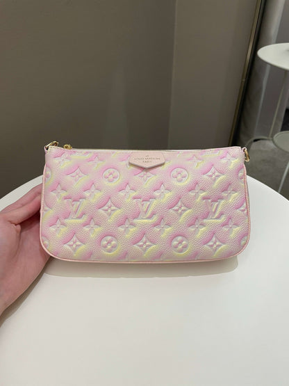 Louis Vuitton Multi Pochette Accesorries Stardust Pink
