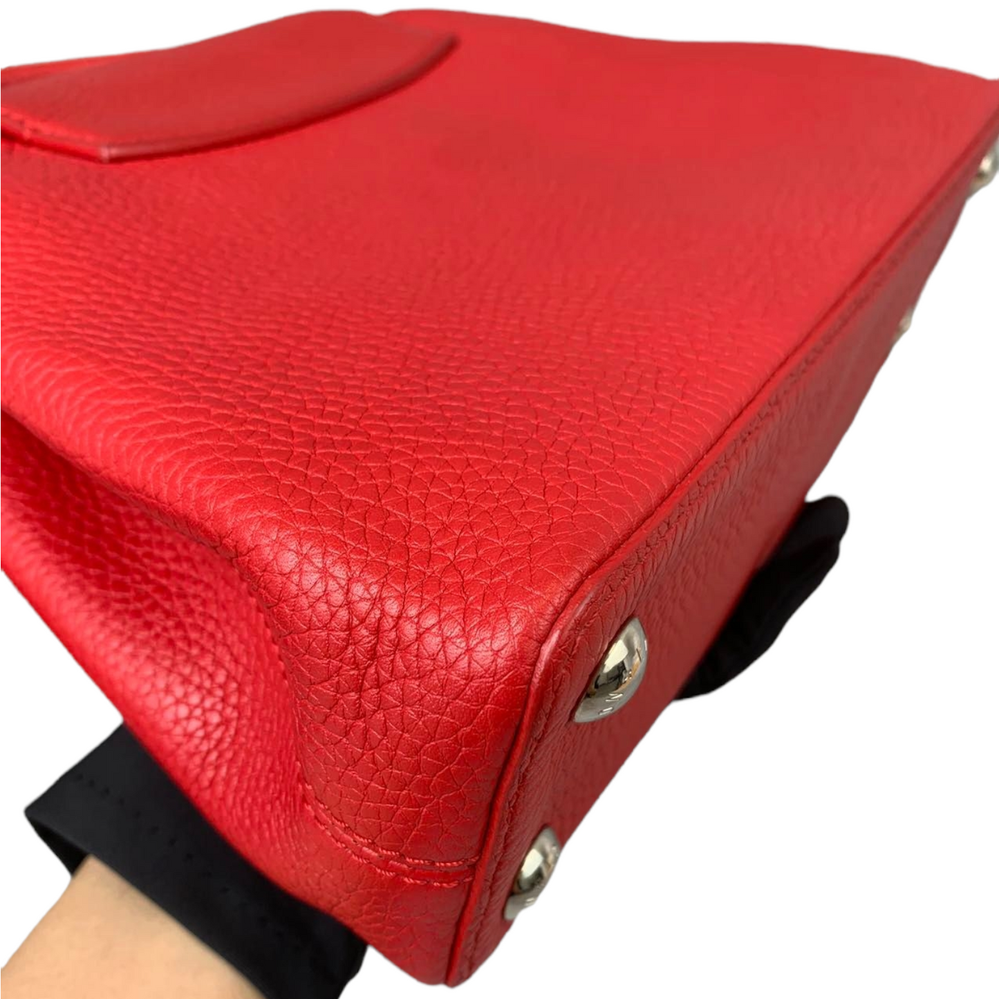 Louis-Vuitton Capucines BB Red Taurillon Leather