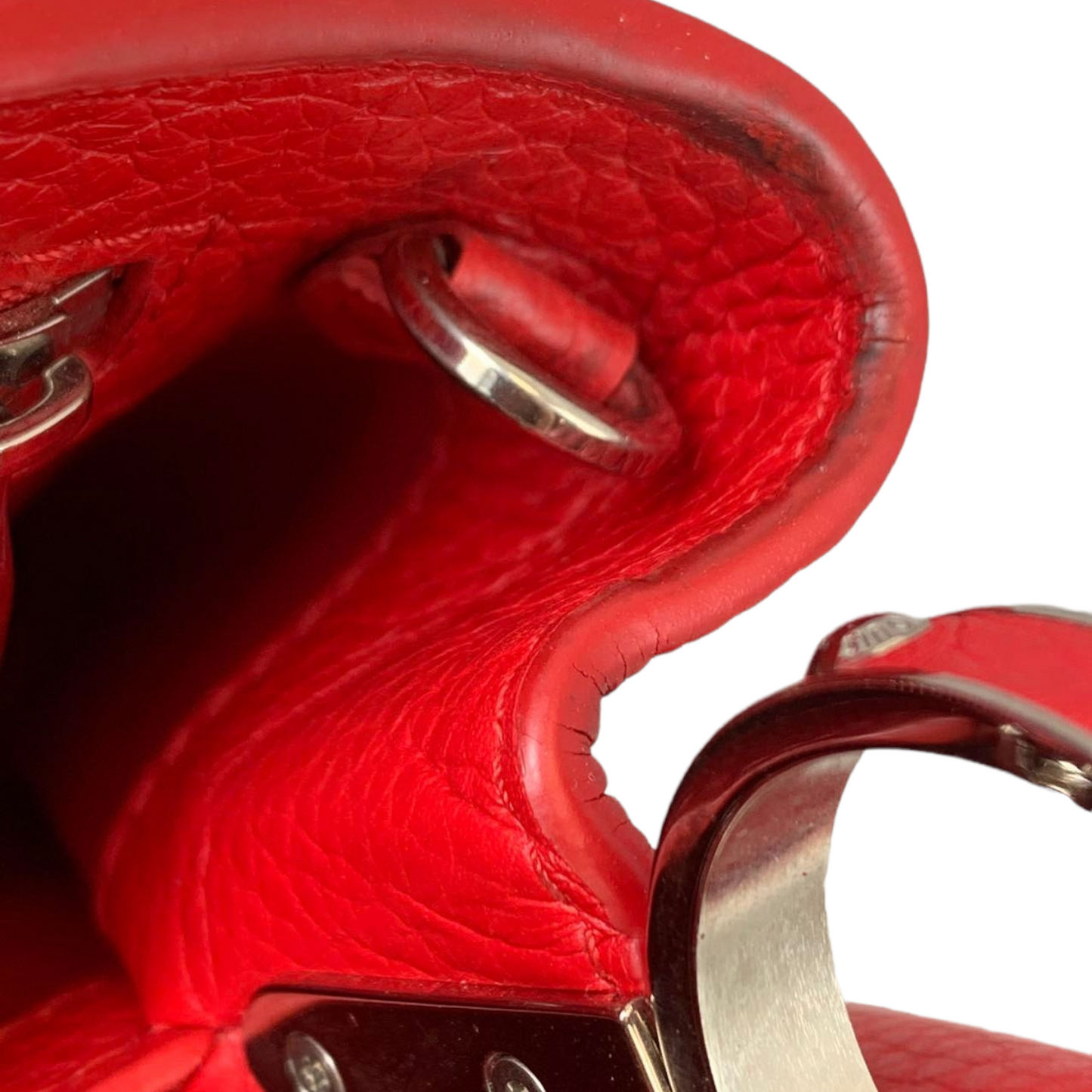 Louis-Vuitton Capucines BB Red Taurillon Leather