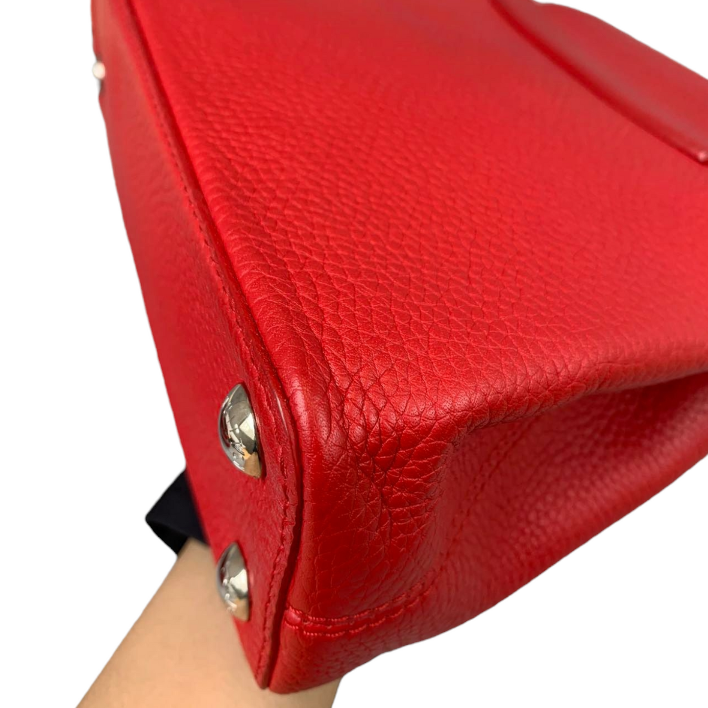 Louis-Vuitton Capucines BB Red Taurillon Leather