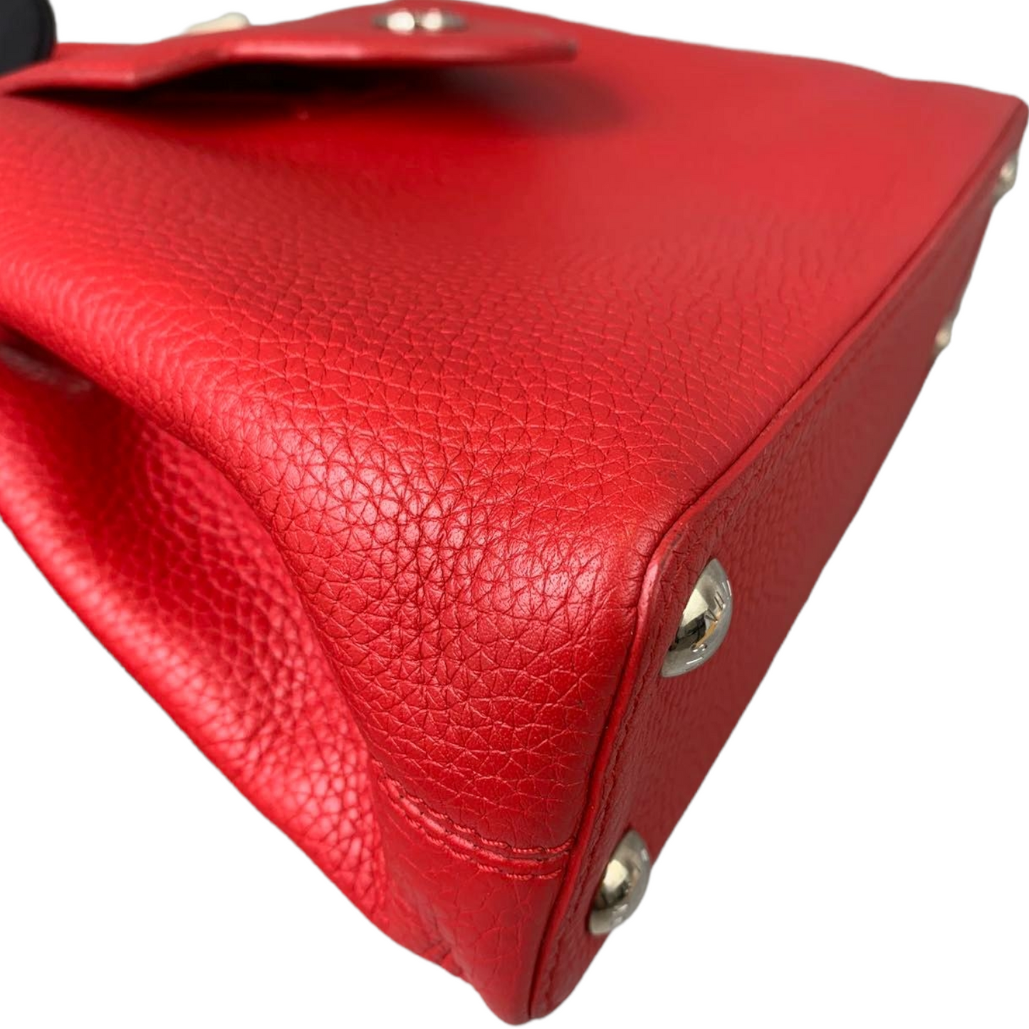 Louis-Vuitton Capucines BB Red Taurillon Leather