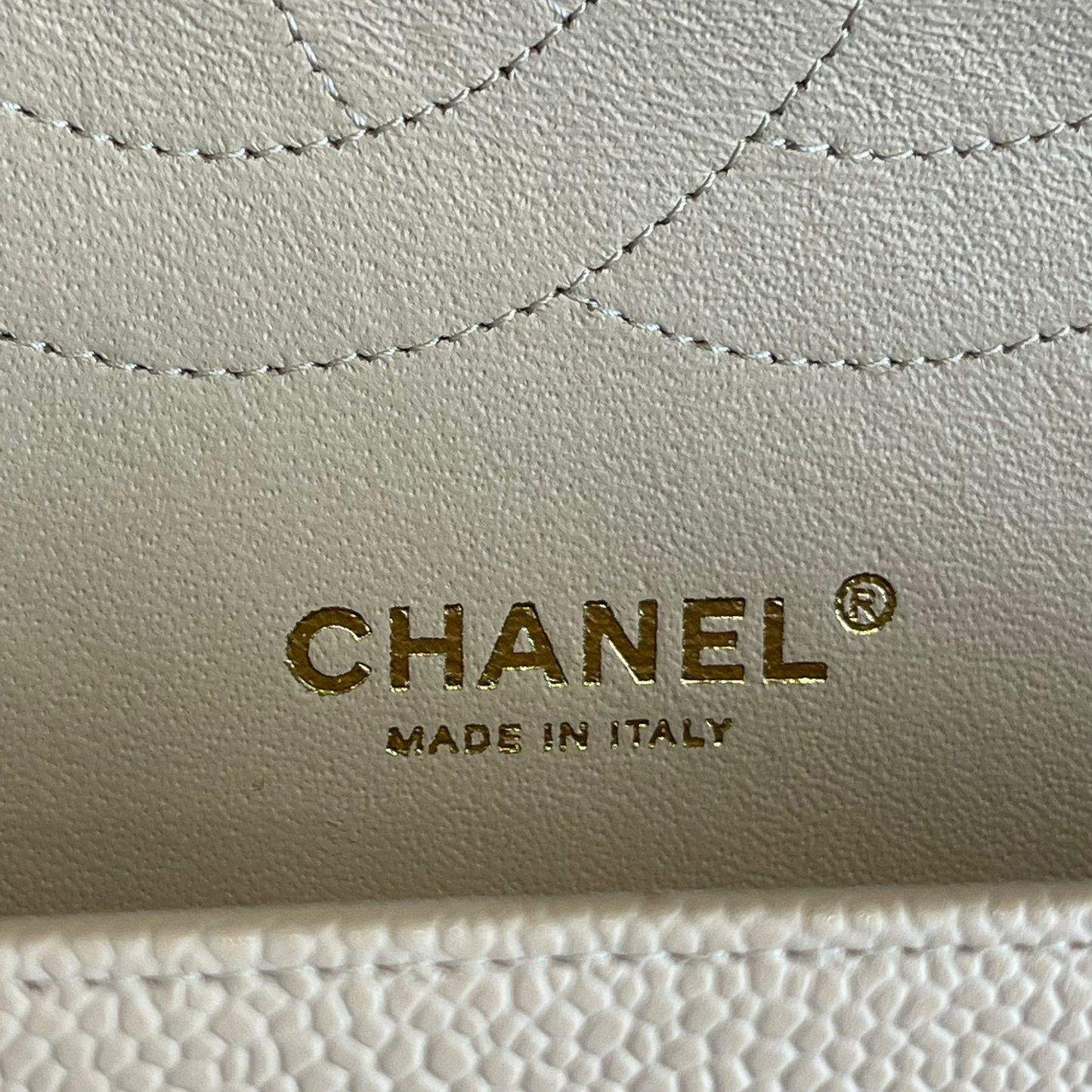 Jumbo Classic Double Flap Caviar Beige GHW