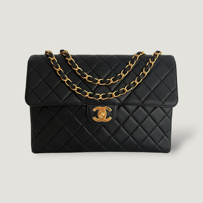 CHANEL CLASSIC JUMBO BAG