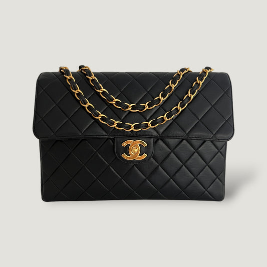 CHANEL CLASSIC JUMBO BAG