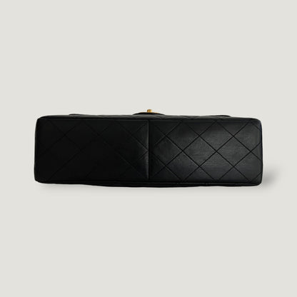 CHANEL CLASSIC JUMBO BAG