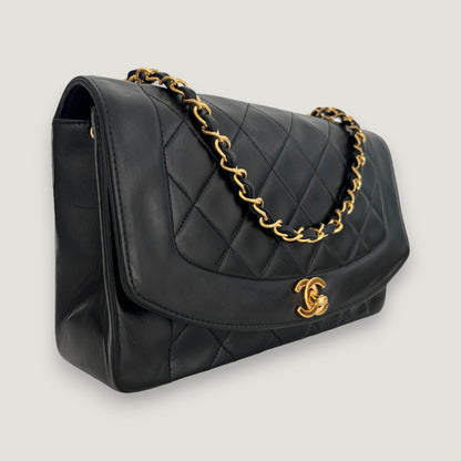 CHANEL DIANA MEDIUM BAG