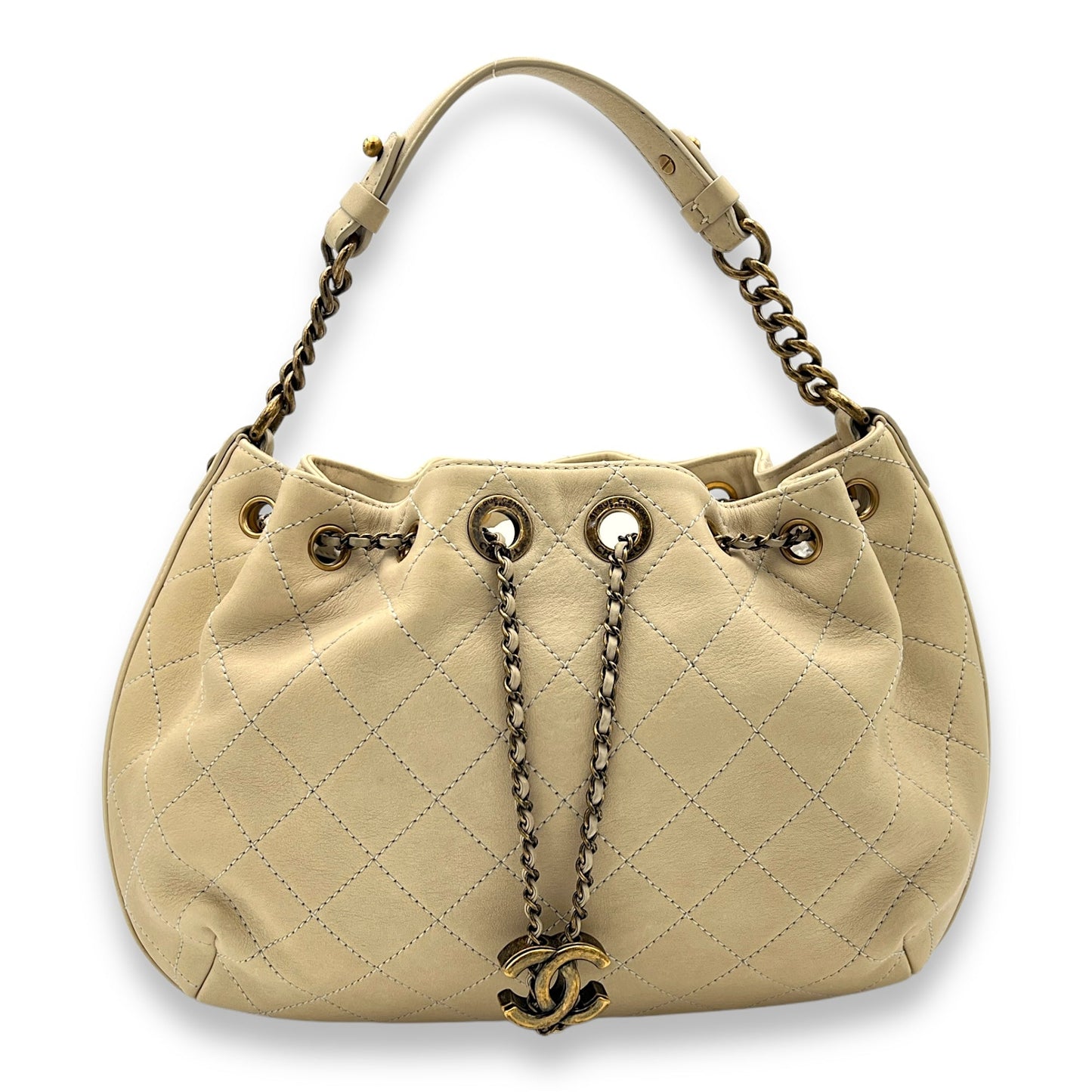 Drawstring CC White Bucket Bag in Lambskin, Gold hardware