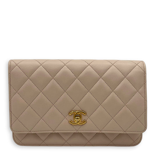 22C Pearl Crush Pink Wallet On Chain in Lambskin, Gold hardware