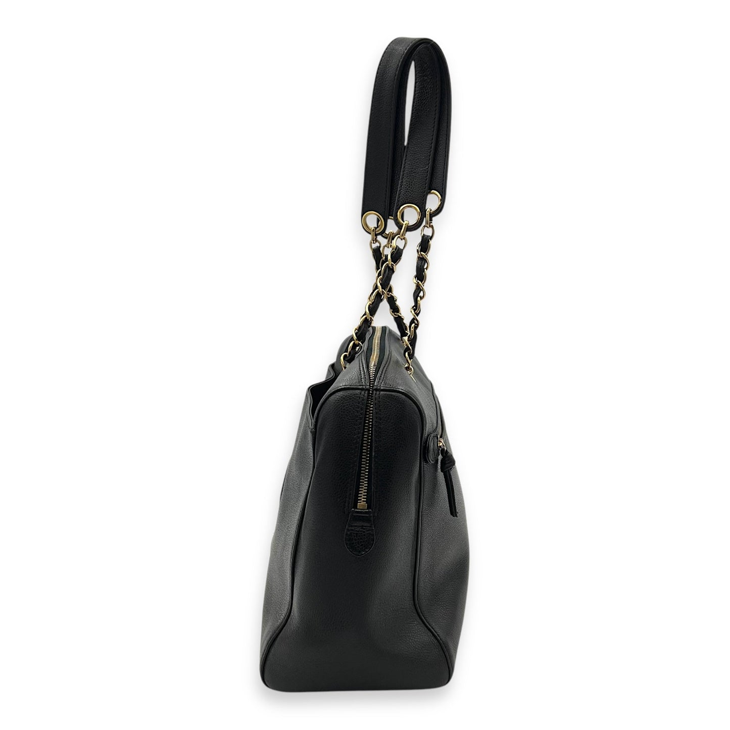 Vintage Shoulder Bag Black in Caviar Leather, Gold hardware