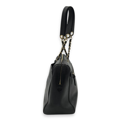Vintage Shoulder Bag Black in Caviar Leather, Gold hardware