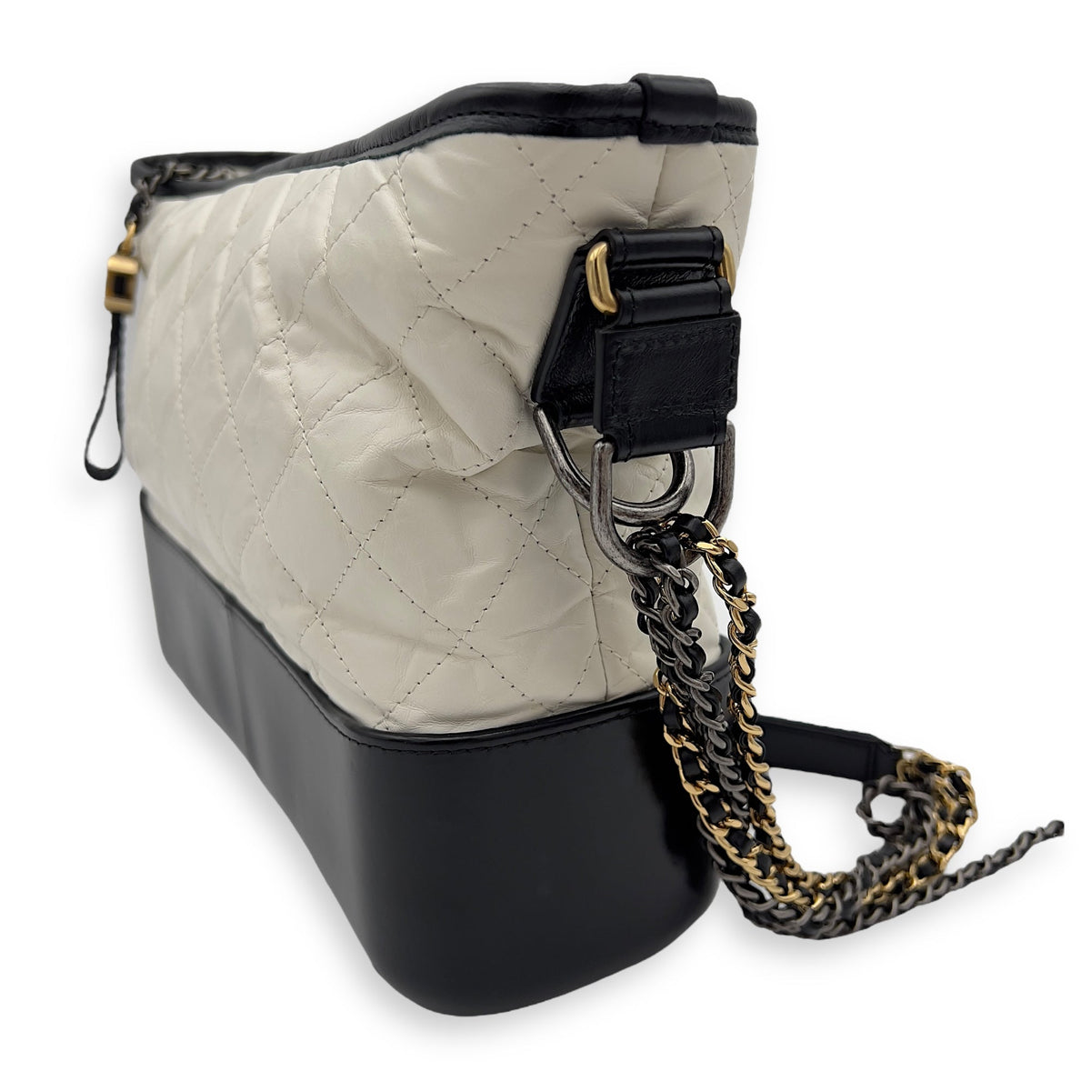 Gabrielle Medium White Shoulder Bag in Calfskin, Mixed hardware