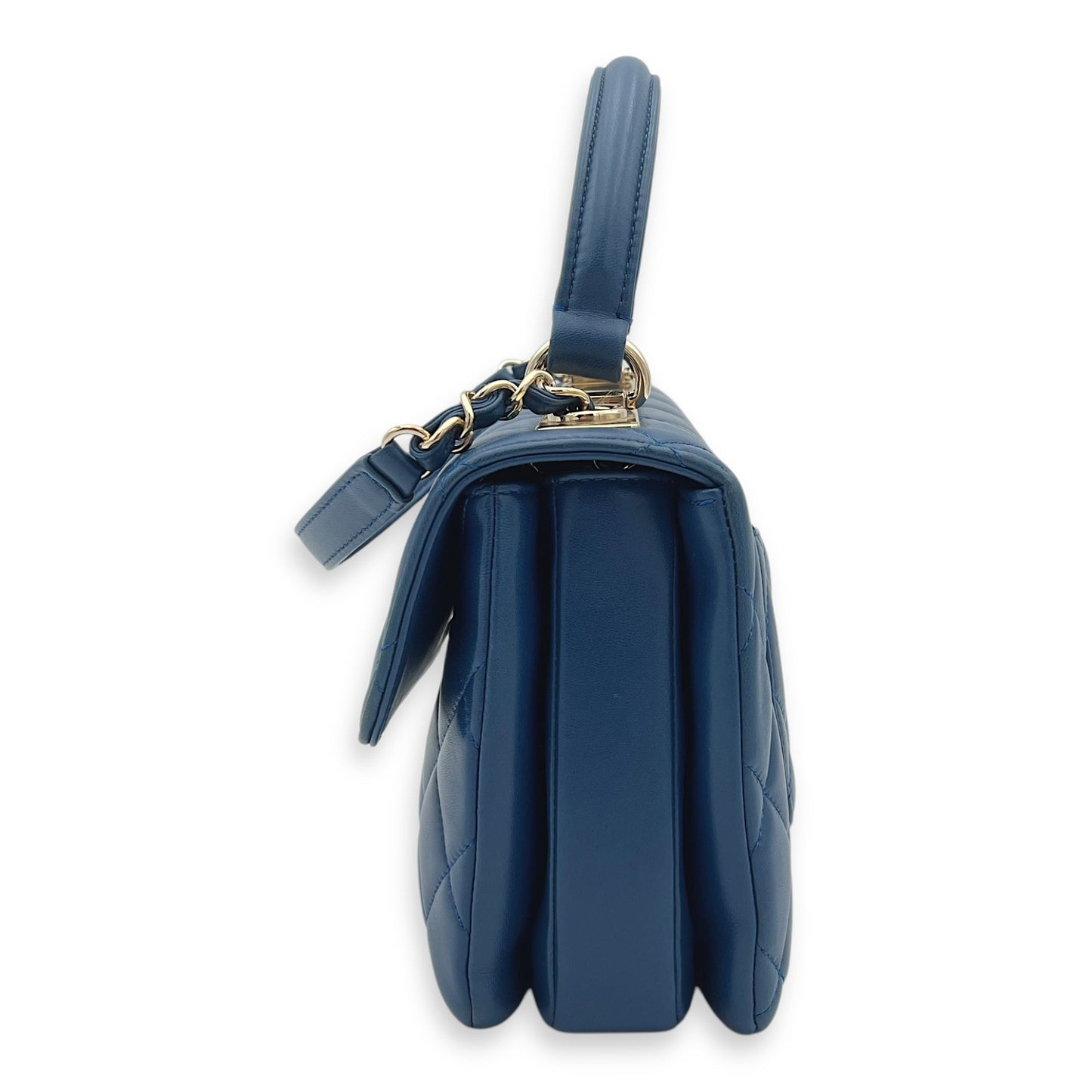 Trendy CC Top Handle Bag Blue in Lambskin, Gold hardware