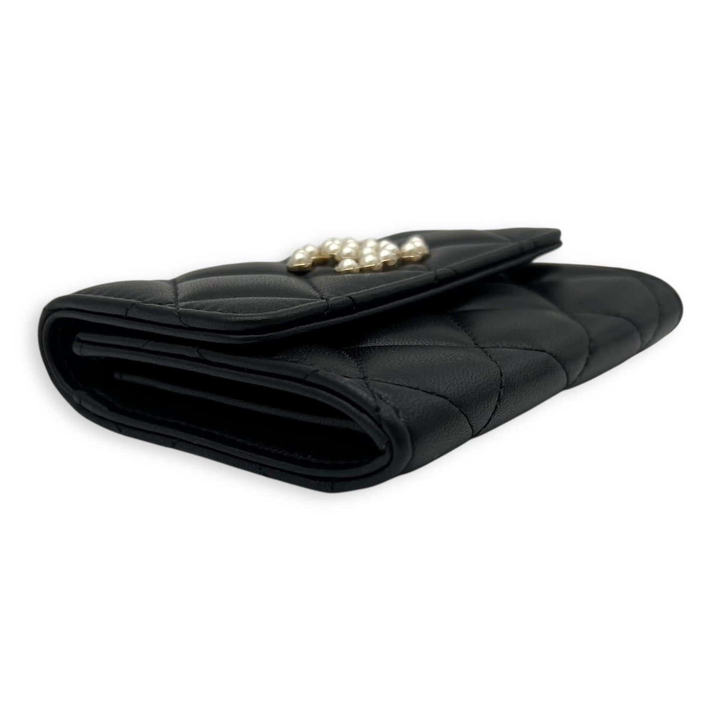 Pearl wallet Wallet Small Black in Lambskin, Gold hardware