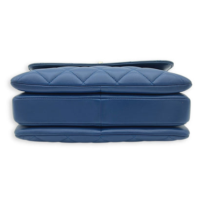 Trendy CC Top Handle Bag Blue in Lambskin, Gold hardware