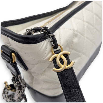 Gabrielle Medium White Shoulder Bag in Calfskin, Mixed hardware
