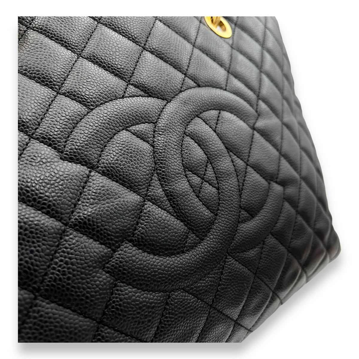 GST XL Black Tote Bag in Caviar Leather, Gold hardware