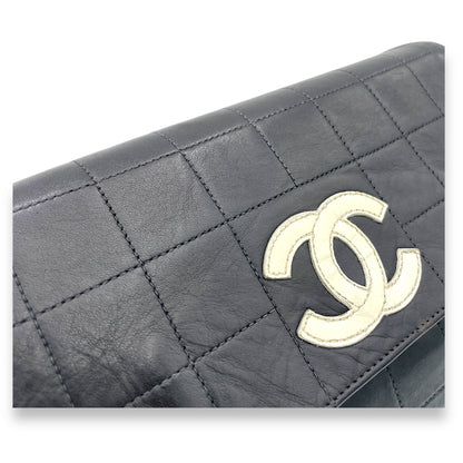 Chocolate Bar East West Star Flap Black Shoulder Bag in Lambskin, Gold hardware
