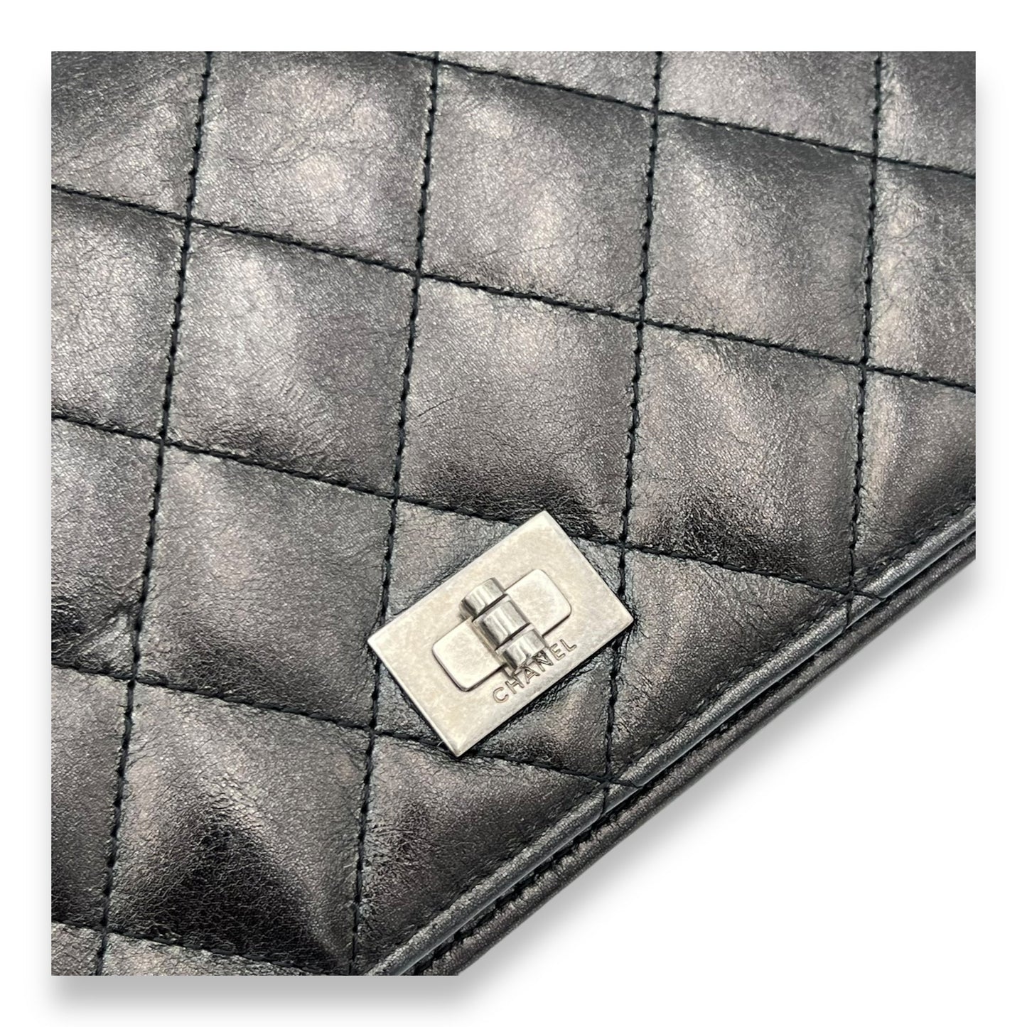 Reissue Wallet Black in Calfskin, Ruthenium hardware