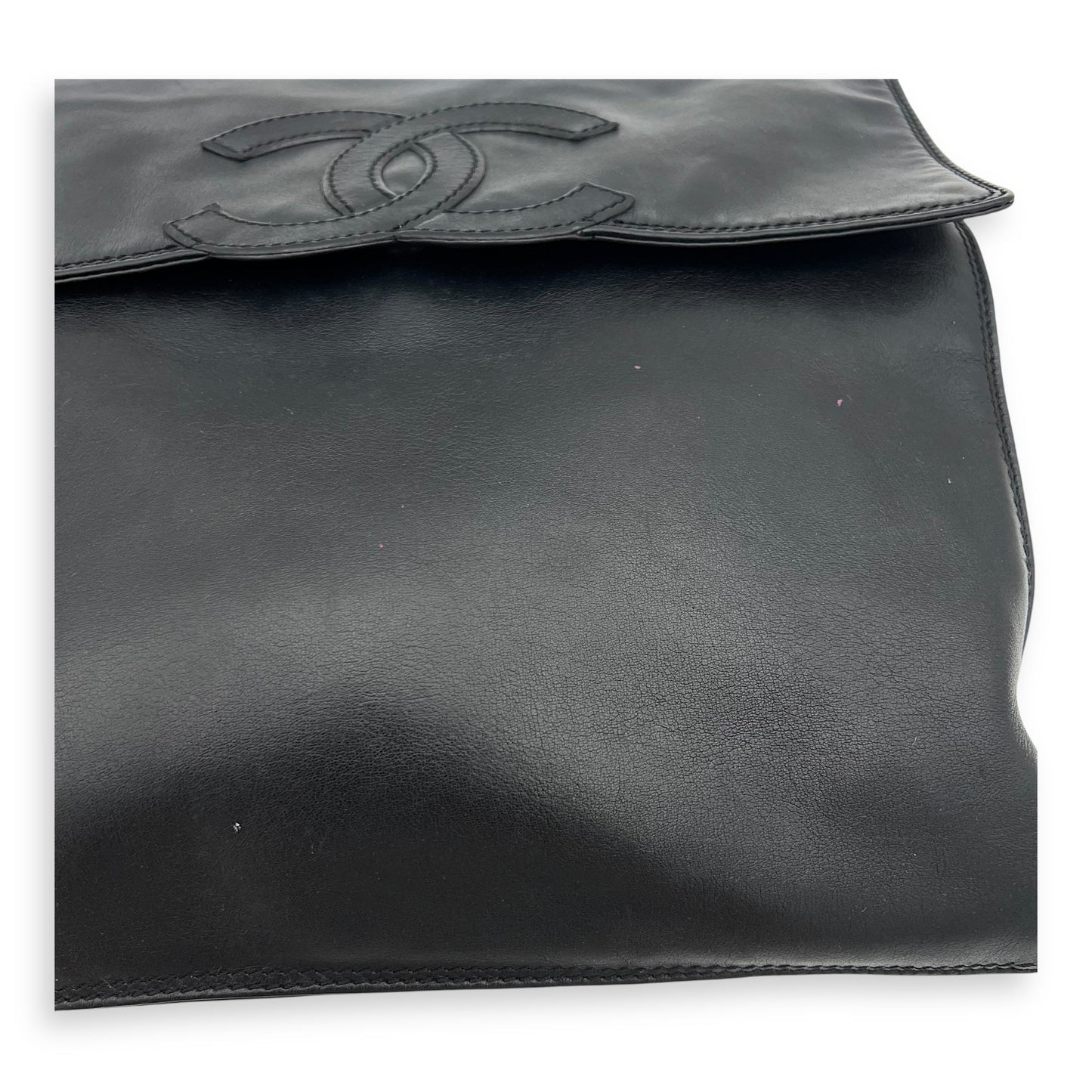 Vintage CC Black Crossbody Bag in Calfskin, Gold hardware