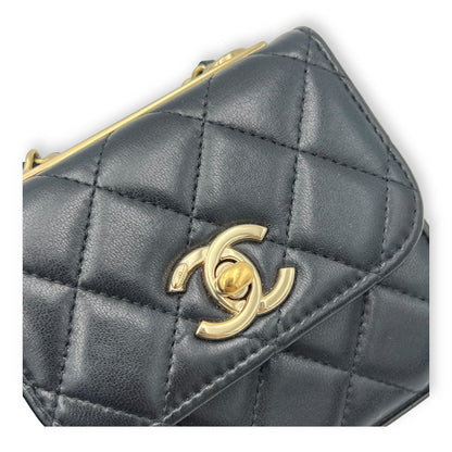 CC Crossbody Bag Black in Lambskin, Gold hardware