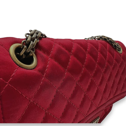 2.55 Reissue  225 Shoulder bag in Satin, Gold Hardware