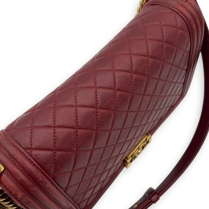 Boy Shoulder Bag Medium Red in Calfskin, Gold hardware