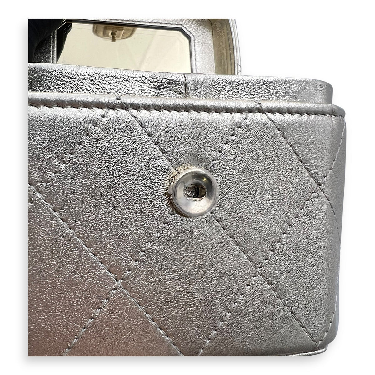 CC Vanity Bag Gold in Lambskin, Gold hardware
