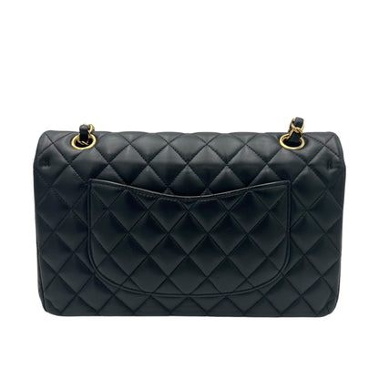 Classic Shoulder Bag Medium Black in Lambskin, Gold hardware