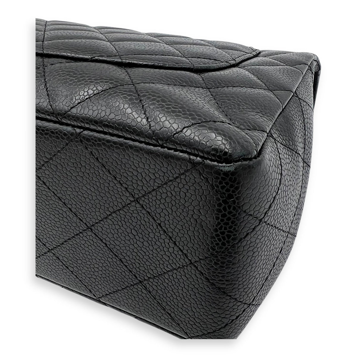 Classic Jumbo Black Shoulder Bag in Caviar Leather, Silver hardware