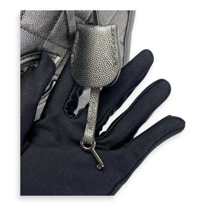 CC Filigree Large Silver Top Handle Bag in Caviar Leather, Silver hardware