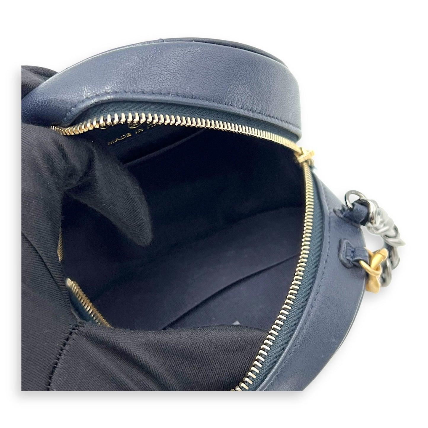 Round CC Crossbody Bag Blue in Calfskin, Mixed hardware